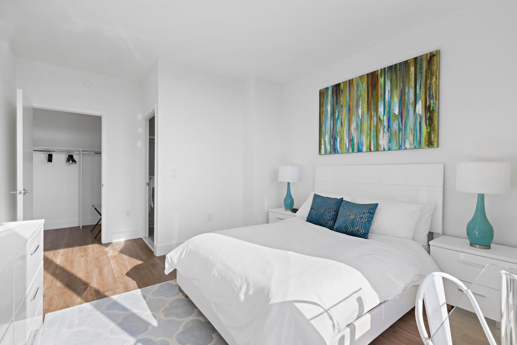 Global Luxury Suites Downtown Вайт-Плейнс Номер фото
